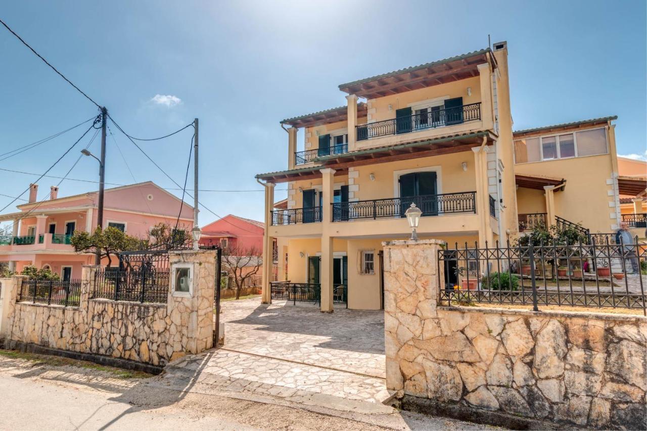 Eftychia'S Garden House Apartman Kompítsion Kültér fotó