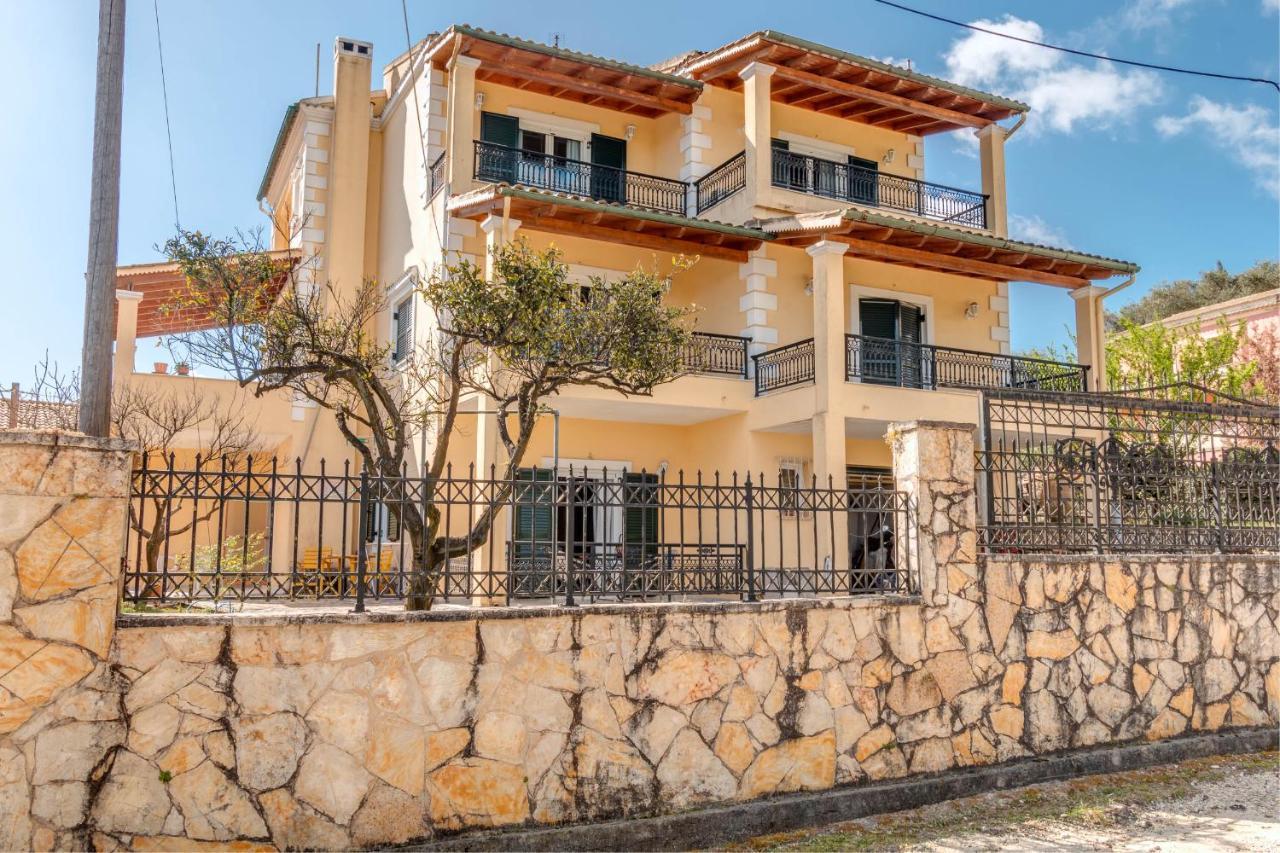 Eftychia'S Garden House Apartman Kompítsion Kültér fotó